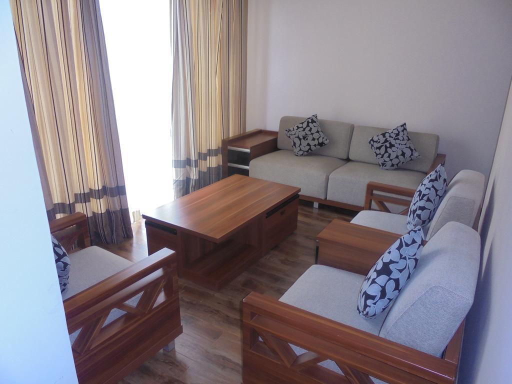 We Hotel And Suites Nairobi Exterior foto